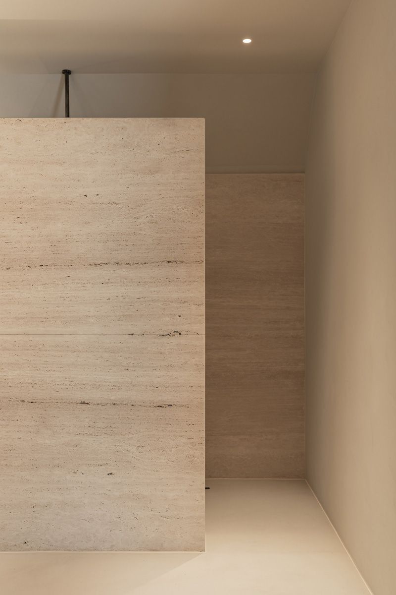 fedrigo-natuursteen-project-tm-badkamer-douche-travertino-romano.jpg