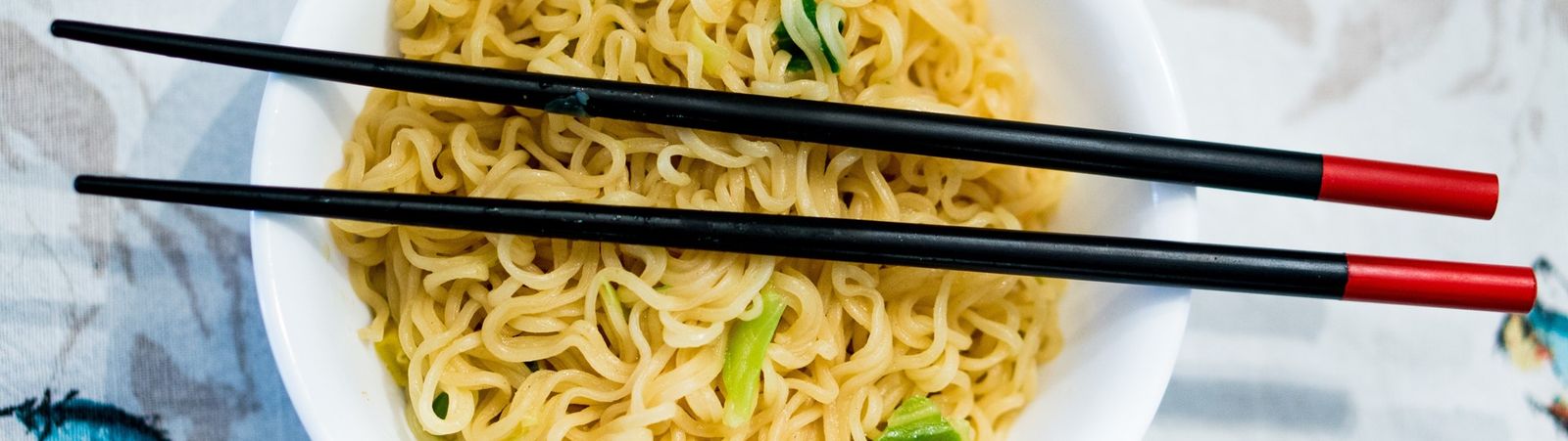 Smakelijk reizen: wanneer mag je slurpen?