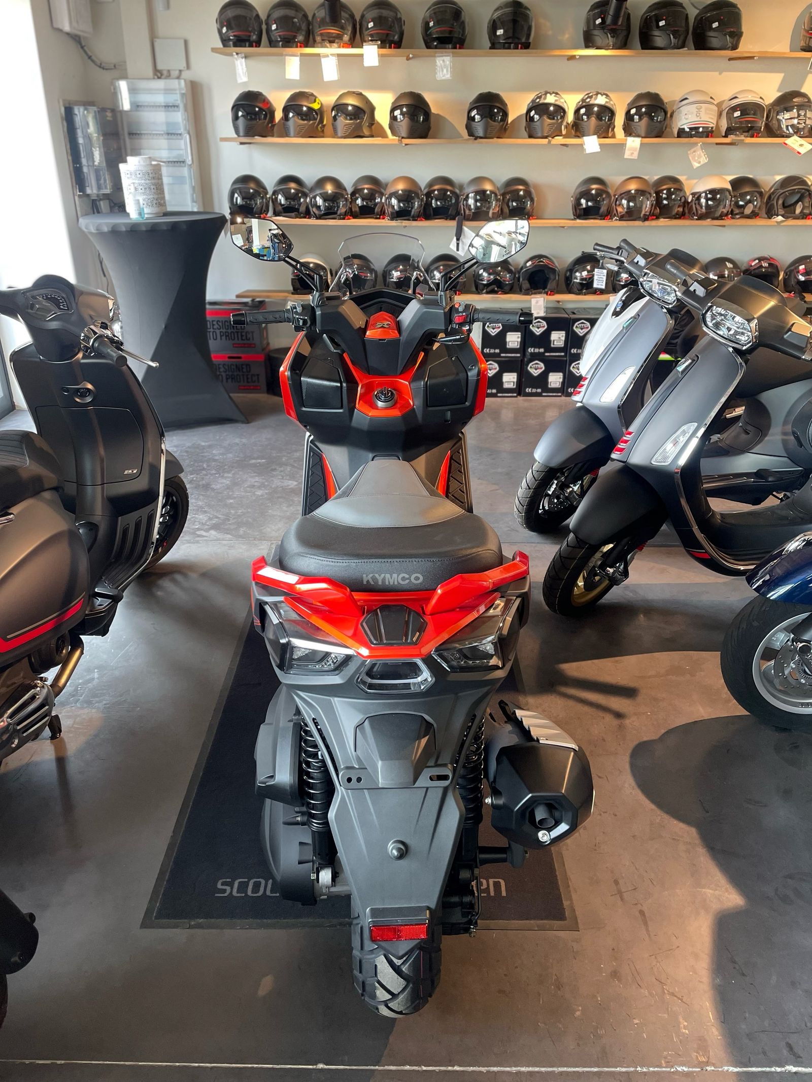 kymco dtx 360 achteraanzicht.jpg
