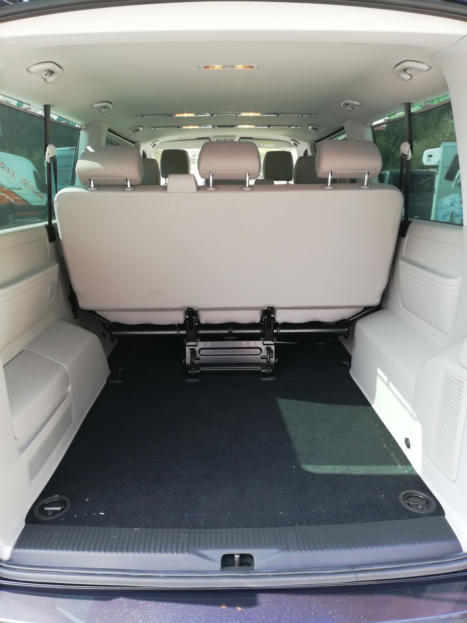 Volkswagen Caravelle T6 automaat (Luxe) -image (10).jpg