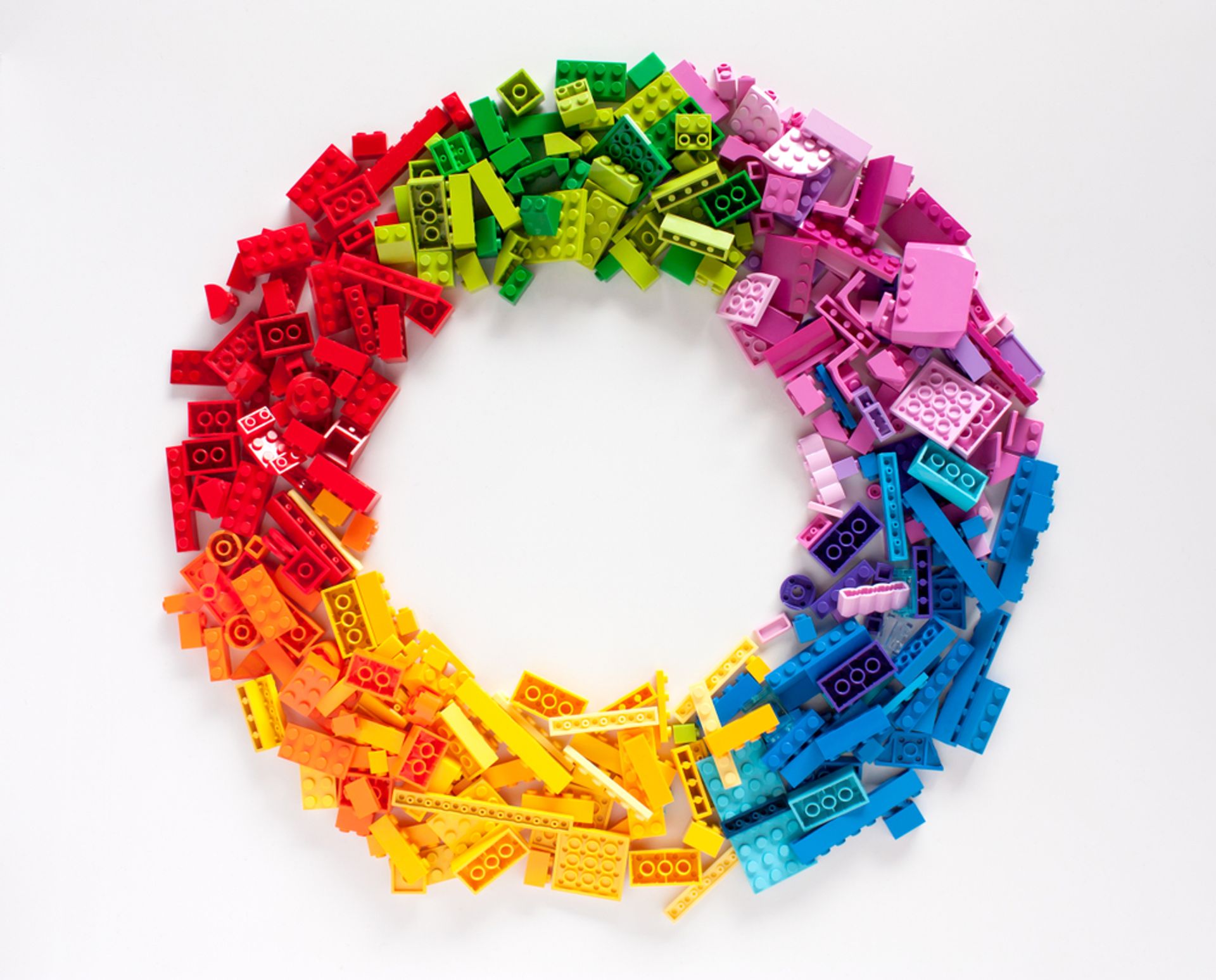 agenda Sneeuwstorm letterlijk Enig idee hoeveel verschillende kleuren LEGO steentjes er bestaan? |  Amazings.eu