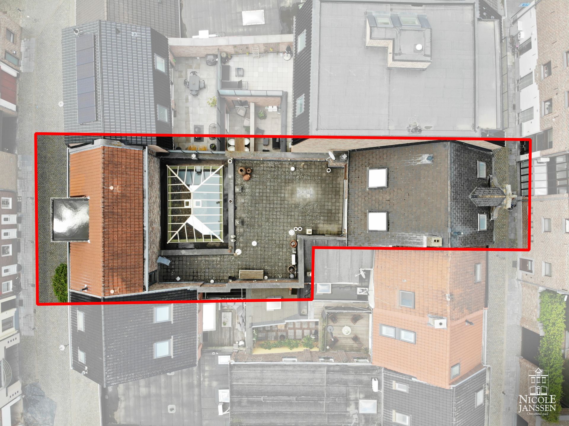 Nicole Janssen Woning te koop Maaseik Marktstraat 5 (Lucht foto - Drone).jpg