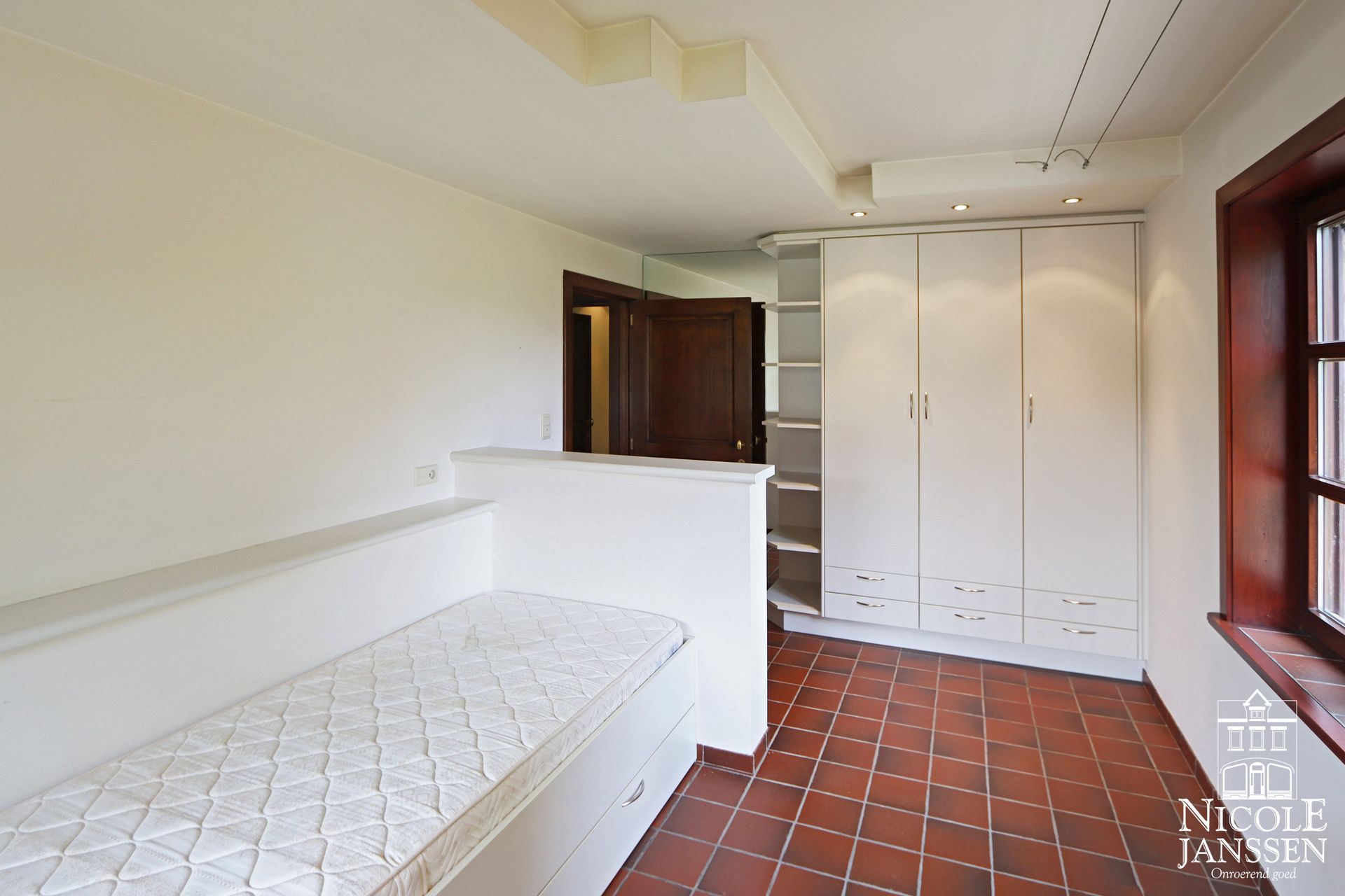 NJ_Woning te koop Neeroeteren Bergerstraat 104 - (Slaapkamer 1).jpg